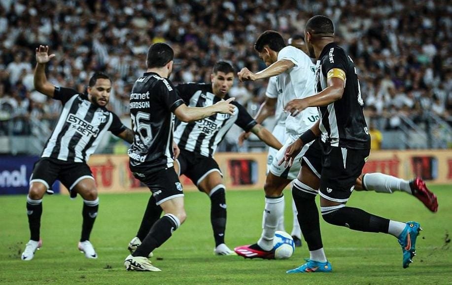 Ceará e Goiás empataram por 1 a 1 no Castelão (foto: Rosiron Rodrigues/Goiás Esporte Clube)