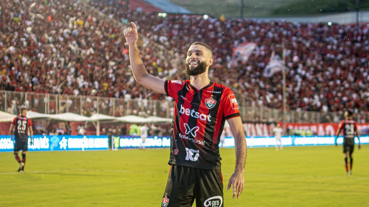 Wagner Leonardo, ex-zagueiro do Cruzeiro (foto: Victor Ferreira/Vitória)