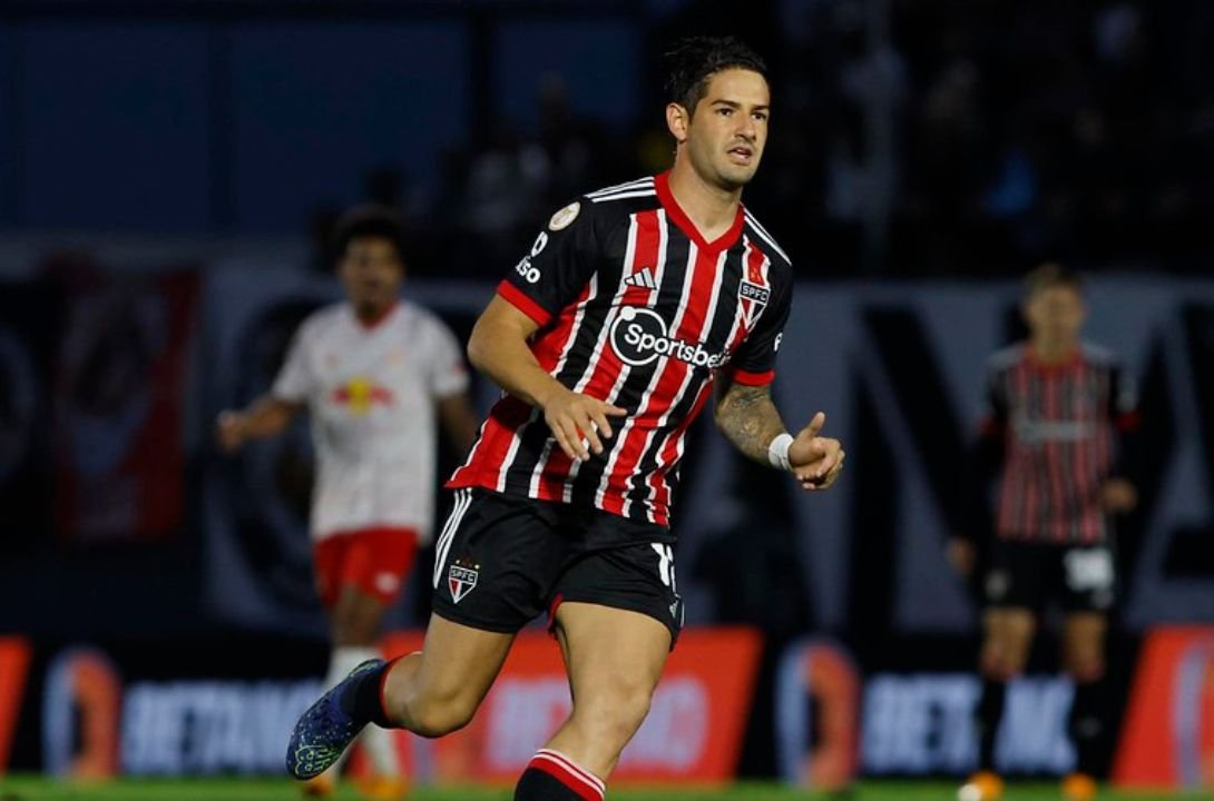 Alexandre Pato no São Paulo (foto: Rubens Chiri / saopaulofc.net)