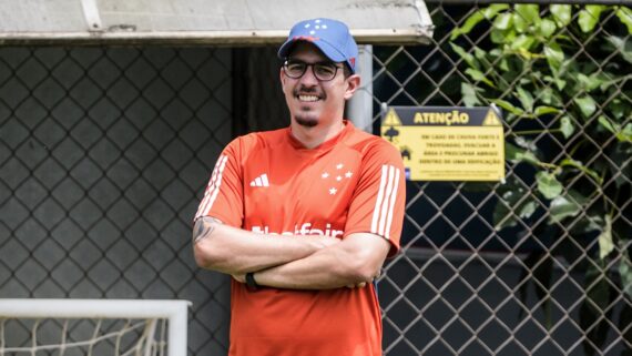 Álvaro Martins, treinador interino do Cruzeiro (foto: Gustavo Aleixo/Cruzeiro)