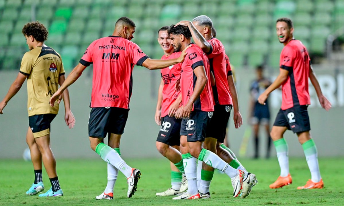 América em jogo-treino (foto: Mourão Panda/América)