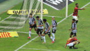 Hulk marcou um dos gols do Atlético na última vez em que as equipes se enfrentaram em Belo Horizonte (foto: Juarez Rodrigues/EM/D.A Press)