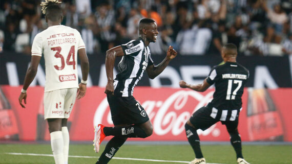 Botafogo fez 3 a 1 no Universitario pela Libertadores (foto: Vitor Silva/Botafogo)