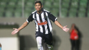 Emprestado pelo Palmeiras ao Qatar SC, Bruno Tabata foi destaque da base do Atlético - Crédito: 