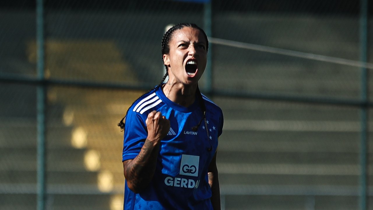 Byanca Brasil, camisa 10 do Cruzeiro (foto: Divulgação/Cruzeiro)