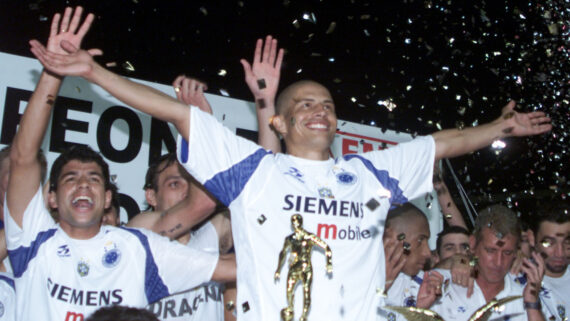 Cruzeiro foi campeão 25 vezes entre 1990 e 2004 (foto: Jorge Gontijo/EM/DA Press)