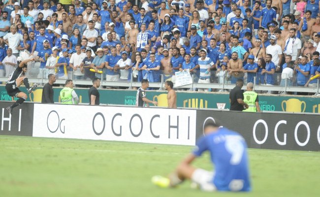 Cruzeiro não é campeão mineiro há cinco anos (foto: Alexandre Guzanshe/EM)