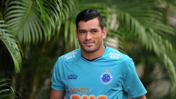 Miguel Samudio, ex-lateral do Cruzeiro (foto: Alexandre Guzanshe/EM/D.A Press)