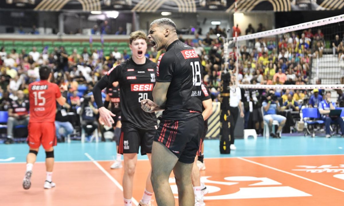 Darlan na final da Superliga Masculina de Vôlei (foto: CBV)