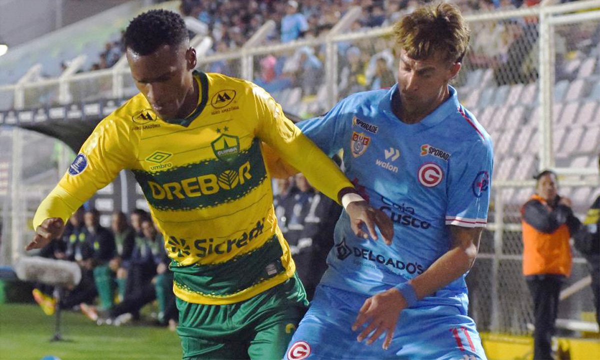 Garcilaso e Cuiabá empataram por 1 a 1 no Peru (foto: Ivan FLORES/AFP)