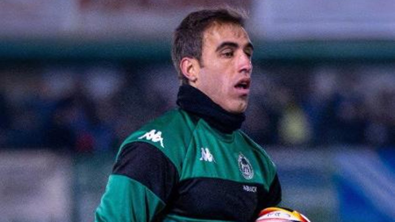 Diego Rivas, preparador de goleiros do Arenteiro (foto: Divulgação/CD Arenteiro)