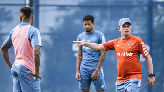 Fernando Seabra, técnico do Cruzeiro (foto: Gustavo Aleixo/Cruzeiro)