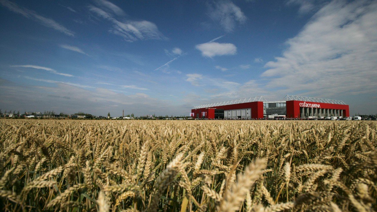 Bomba foi encontrada nos arredores da MEWA Arena (ao fundo), estádio do Mainz 05, time que disputa o Alemão (foto: ALEX DOMANSKI/AFP)