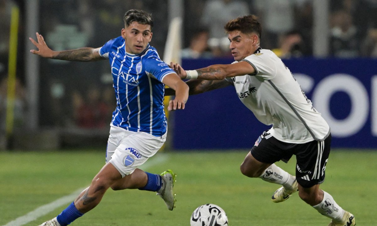 Hernán López em jogo na Argentina (foto: AFP)