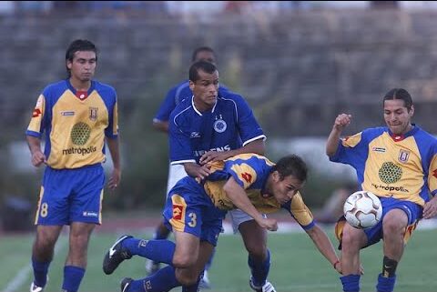 Rivaldo em ação pelo Cruzeiro contra o Universidad Concepcion, no Chile, pela Libertadoers de 2004 (foto: Reprodução/YouTube)