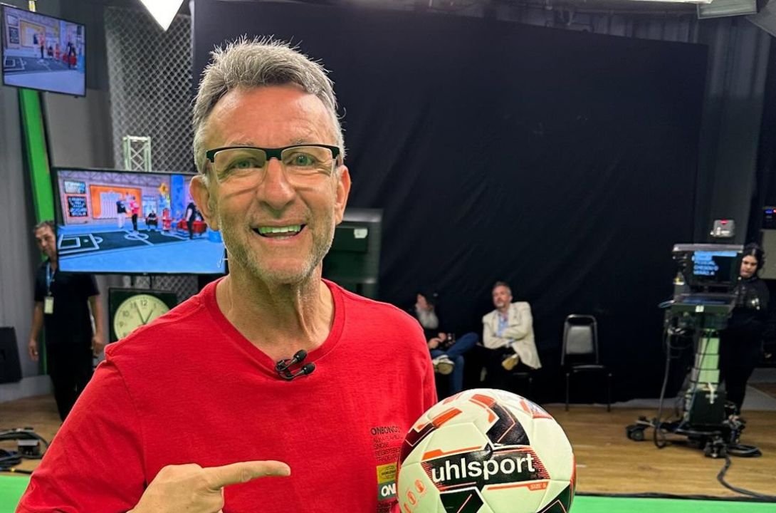 Neto no estúdio (foto: Reprodução/Redes Sociais)