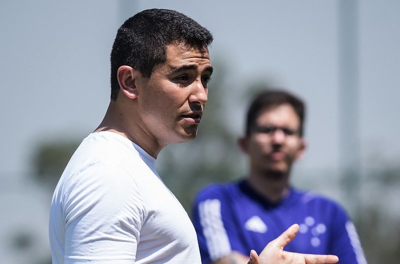 Pedro Martins, diretor do Cruzeiro, de perfil (foto: Gustavo Aleixo/Cruzeiro)