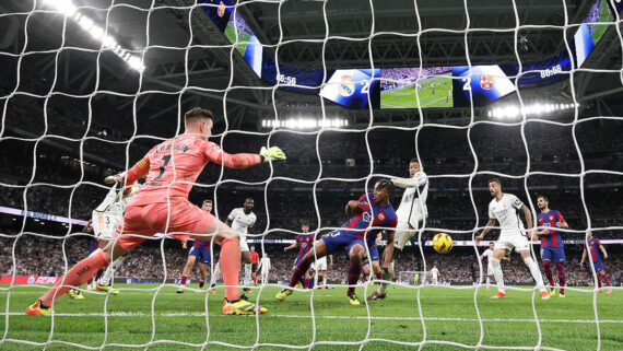 Bellingham fez gol para o Real Madrid (foto: Thomas COEX/AFP)