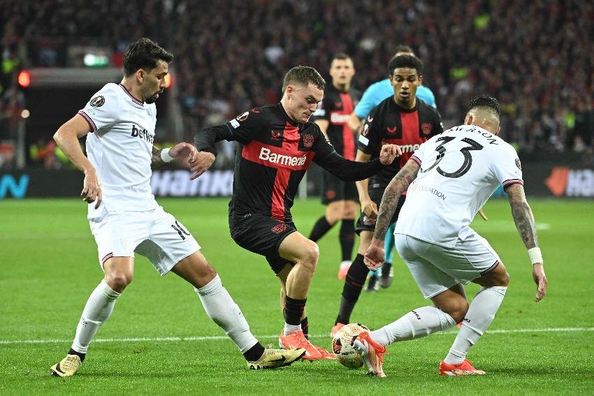 West Ham e Bayer Leverkusen na Europa League (foto: INA FASSBENDER / AFP)