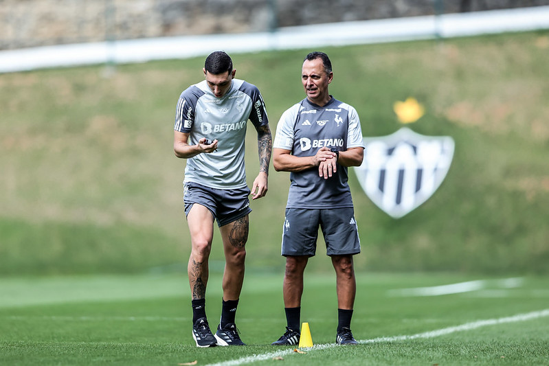 Paulo Vitor trabalha para retornar aos treinos na Cidade do Galo - (foto: Pedro Souza/Atlético)