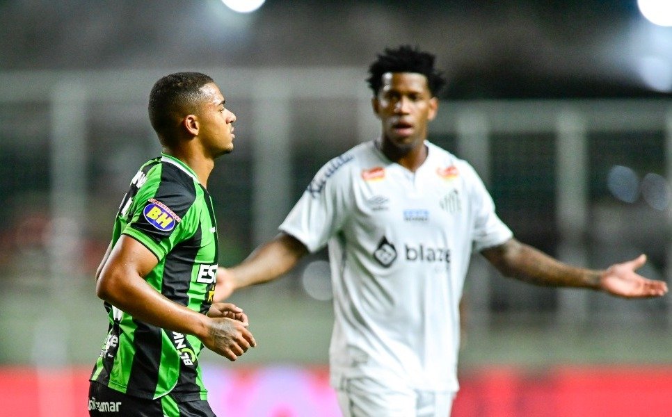 Gol polêmico do América foi marcado por Renato Marques (foto: Mourão Panda/América)