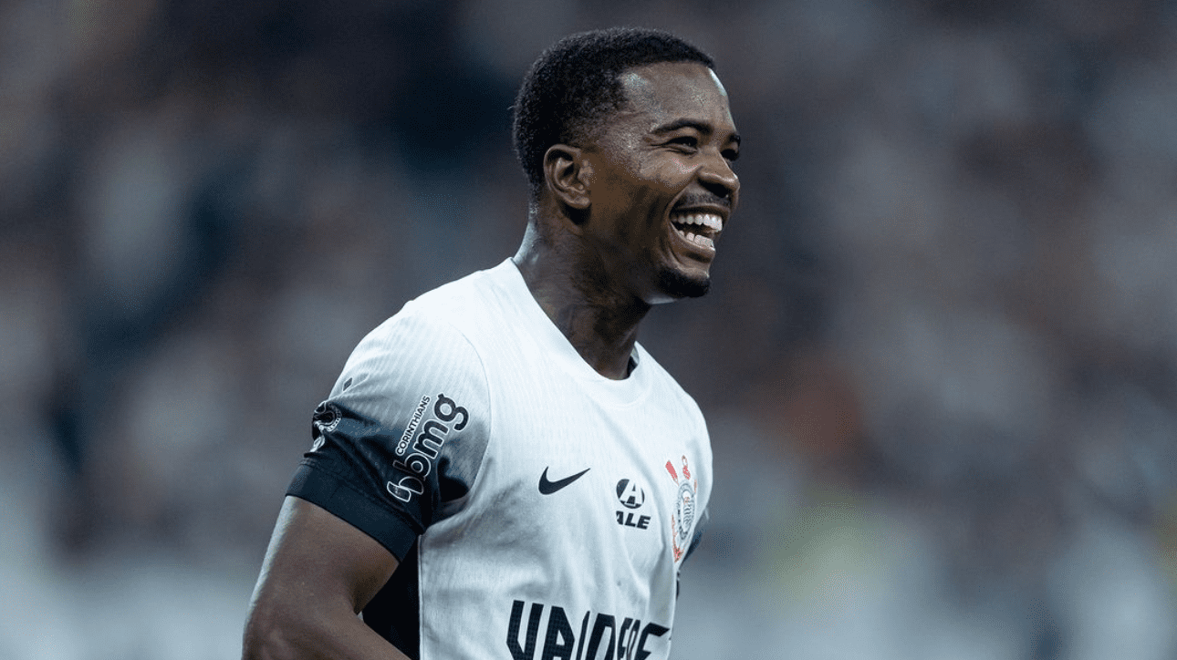 Cacá, zagueiro do Corinthians, ex-Cruzeiro, comemorando gol sobre América-RN, pela terceira fase da Copa do Brasil (foto: Rodrigo Coca/Agência Corinthians)
