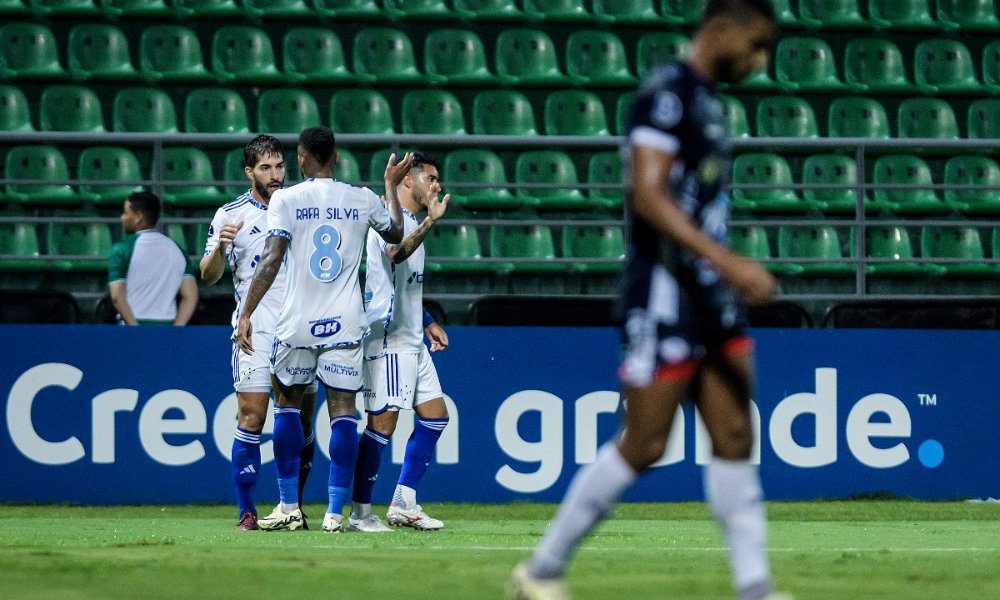 Lucas Silva comemora gol marcado pelo Cruzeiro (foto: Gustavo Aleixo/Cruzeiro)