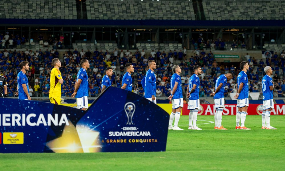 Jogadores do Cruzeiro antes de jogo pela Sul-Americana (foto: Staff Images/Cruzeiro)
