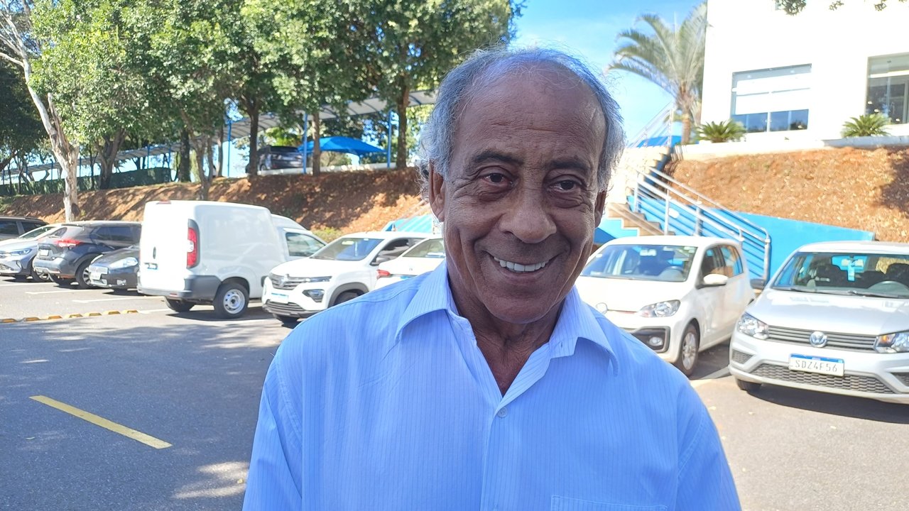 Dirceu Lopes, ex-camisa 10 do Cruzeiro (foto: João Victor Pena/EM/DA Press)