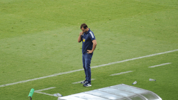 Felipe Conceição, técnico, em 2021, quando comandava o Cruzeiro (foto: Juarez Rodrigues/EM/D.A Press)