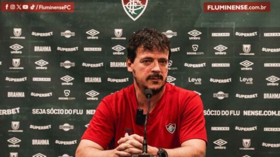 Fernando Diniz lamentou empate do Fluminense contra o Atlético (foto: Lucas Merçon / Fluminense FC)