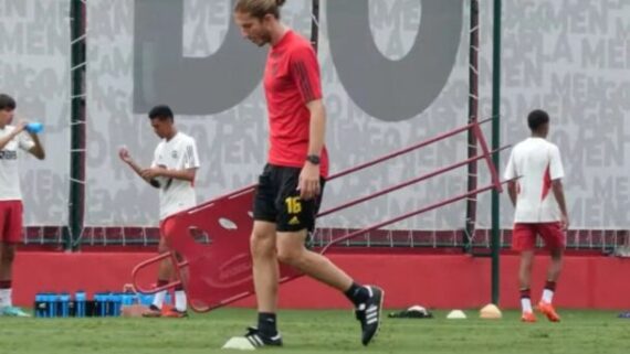 Filipe Luís comandará o time principal do Flamengo (foto: Foto: Gilvan de Souza/CRF)