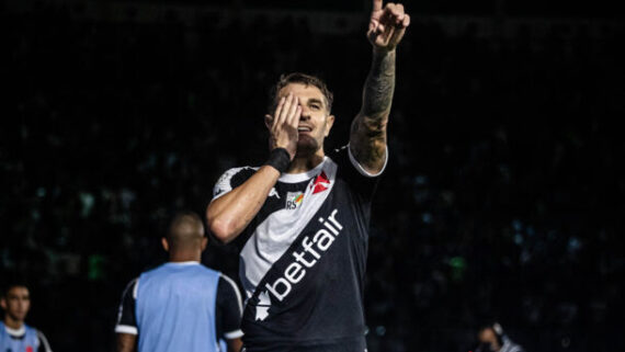 Vegetti chegou a nove gols na temporada pelo Vasco (foto: Leandro Amorim/Vasco)