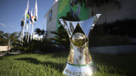 Troféu da Série A do Campeonato Brasileiro (foto: ucas Figueiredo/CBF)