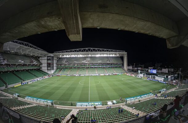 Independência: O estádio do América, em Belo Horizonte, foi inaugurado em 1950 e atualmente tem capacidade para 23 mil pessoas. No Campeonato Mineiro deste ano, o estádio do Horto também receberá os jogos em casa de Betim e Itabirito. No ano passado, o Itabirito também sediou os jogos do Estadual no Independência.