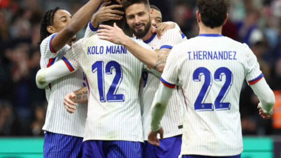 Seleção Francesa comemora gol (foto: Franck Fife/AFP via Getty Images)