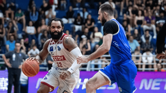 Jogadores de basquete de Minas e Franca (foto: Reprodução/Instagram)