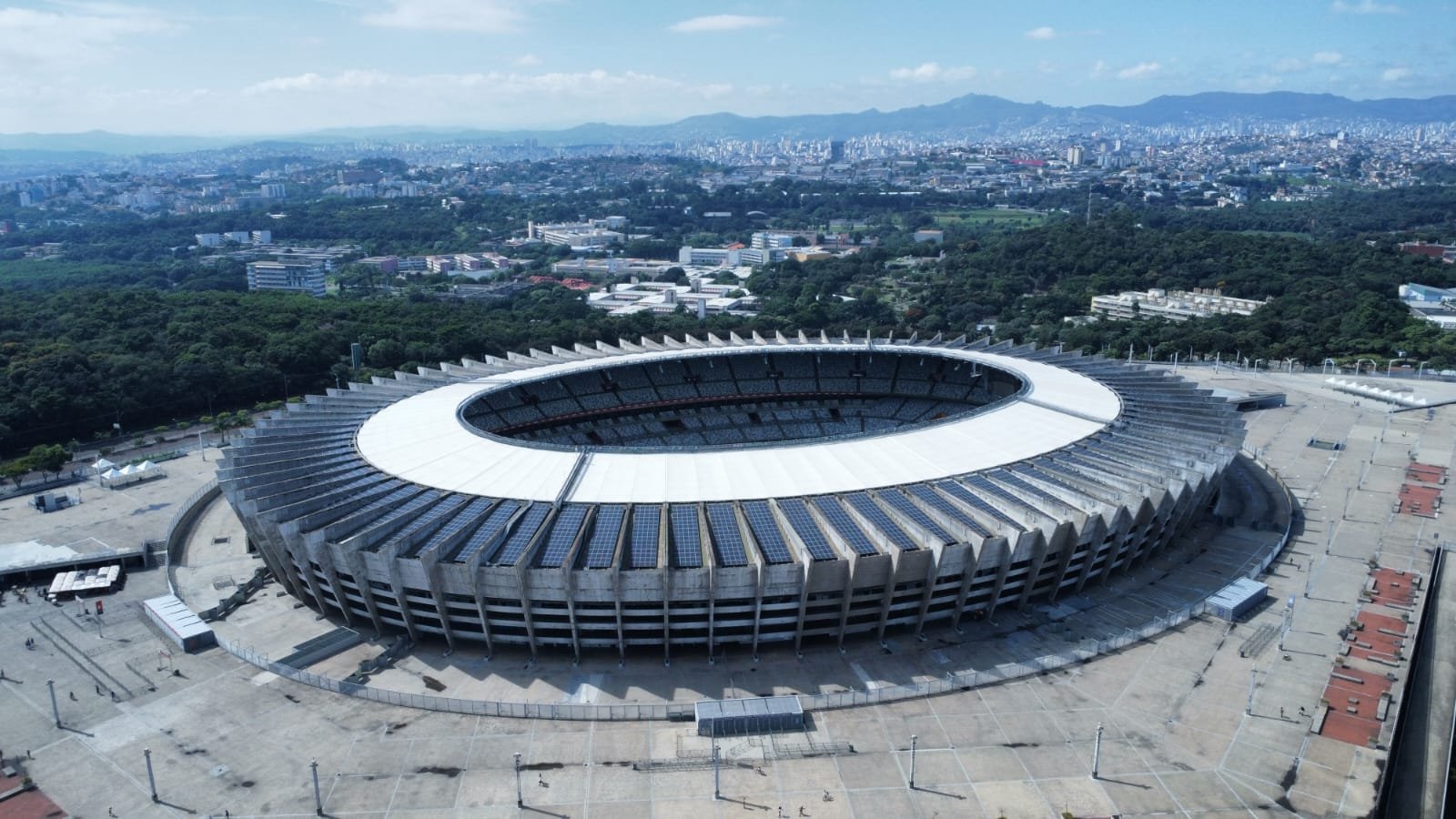 Vista aérea do Mineirão (foto: Leandro Couri/EM/D.A Press)