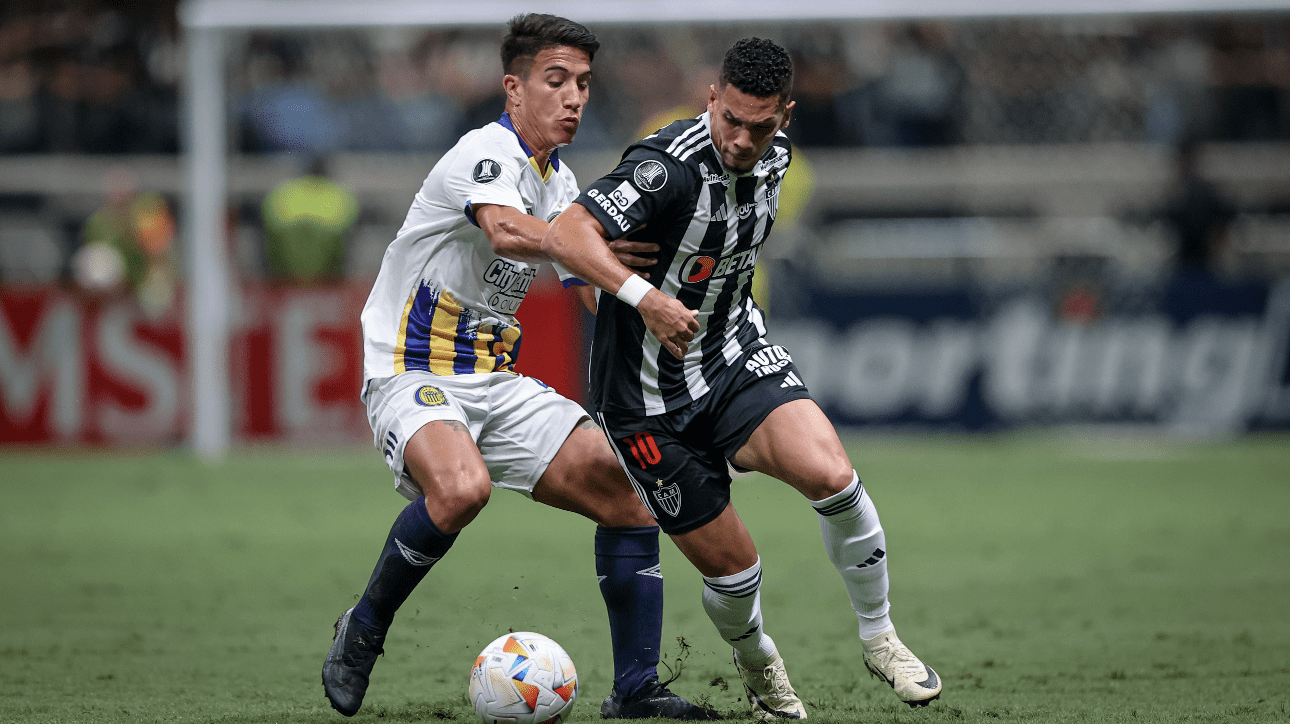Paulinho, atacante do Atlético, e jogador do Rosario Central (foto: Pedro Souza/Atlético)