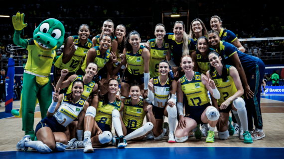 Jogadoras de vôlei da Seleção Brasileira na Liga das Nações Feminina de Vôlei 2024 (foto: Reprodução/FIVB)