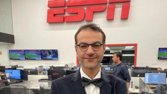 Ari Aguiar, narrador da ESPN (foto: Ari Aguiar/Instagram)