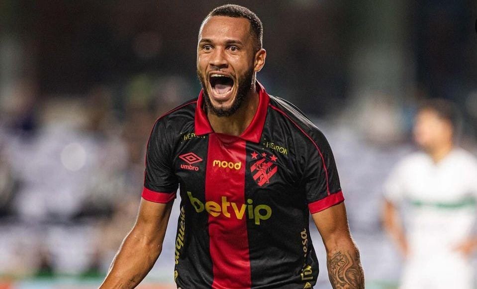 Gustavo Coutinho chegou ao terceiro gol na Série B 2024 (foto: Sport/Divulgação)