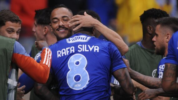 Rafa Silva fez o gol do Cruzeiro na vitória sobre a Universidad Católica (foto: Alexandre Guzanshe/EM D.A Press)