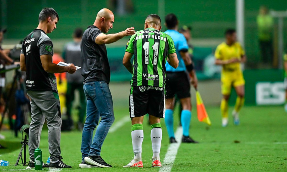 Cauan em jogo contra o Mirassol, pela Série B (foto: Mourão Panda/América)