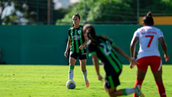 Ilana, lateral do América, em jogo da Série A1 (foto: Ale Torres / Staff Images Woman / CBF)