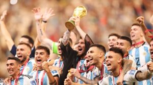 Julián Álvarez venceu a Copa do Mundo de 2022 pela Argentina - Crédito: 