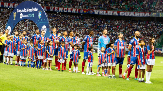 Time do Bahia antes de jogo contra o CRB pela Copa do Nordeste (foto: Letícia Martins/EC Bahia)