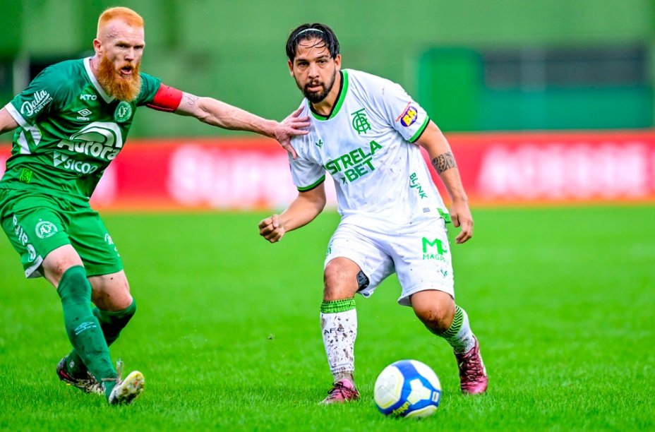 América empatou com a Chapecoense na Arena Condá (foto: Mourão Panda/América)