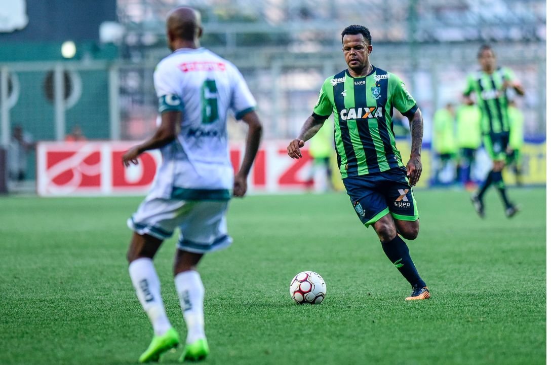 Bill pelo América em 2017 (foto: Mourão Panda / América)