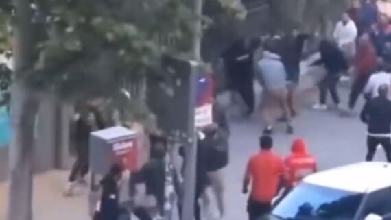 Briga em frente ao Santiago Bernabéu (foto: Reprodução/Redes Sociais)